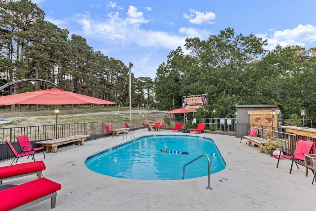 Stonegate Lodge 2 Queen Beds Wifi Tv Salt Water Pool Fire Pits #303 Eureka Springs Exterior foto